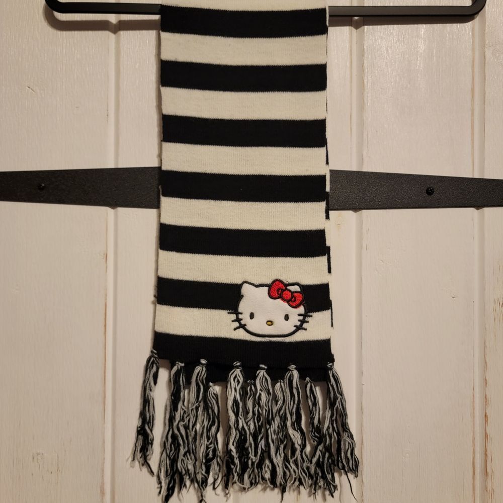 Hello Kitty Sanrio Black White Striped Scarf Fringe